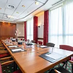 Trip Frankfurt Nordwestzentrum מלון 3*