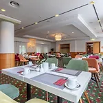 Trip Frankfurt Nordwestzentrum מלון 3*