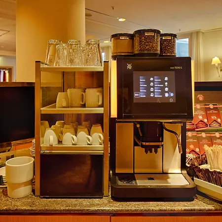 Hotel Trip Frankfurt Nordwestzentrum 3*