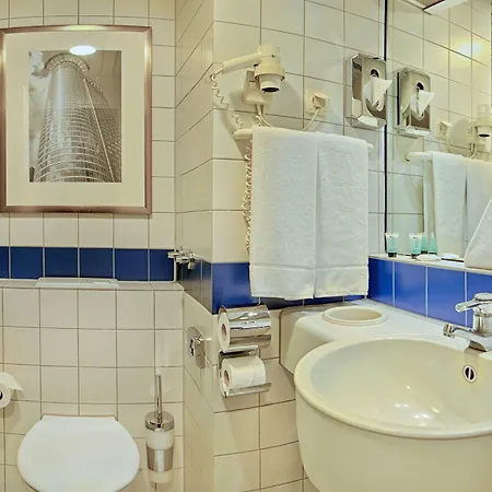 Trip Frankfurt Nordwestzentrum Отель 3*