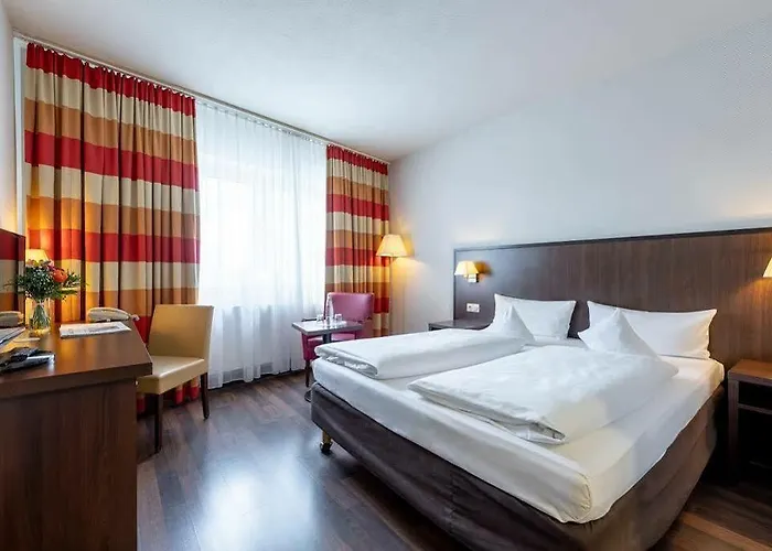 Trip Frankfurt Nordwestzentrum 3*