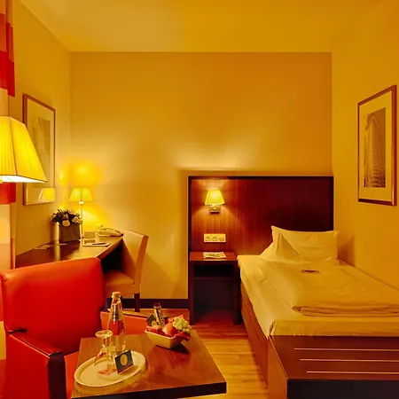 Trip Frankfurt Nordwestzentrum Szálloda 3*