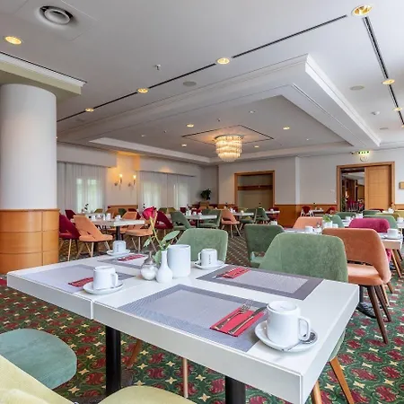 Trip Frankfurt Nordwestzentrum Szálloda 3*