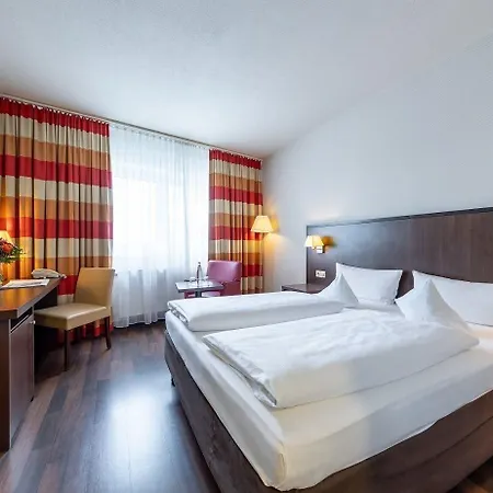 Trip Frankfurt Nordwestzentrum 3*