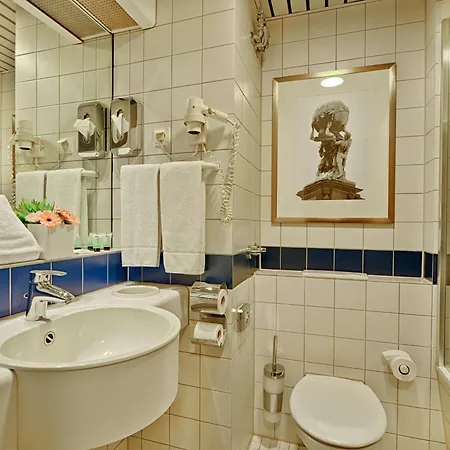 Trip Frankfurt Nordwestzentrum מלון