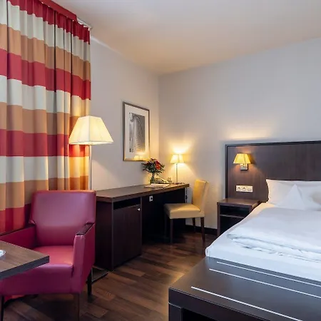 Trip Frankfurt Nordwestzentrum פרנקפורט