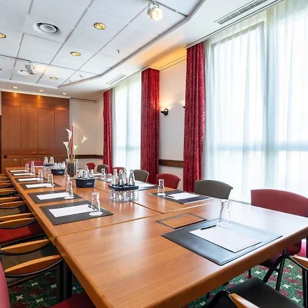 Trip Frankfurt Nordwestzentrum Hotel 3*