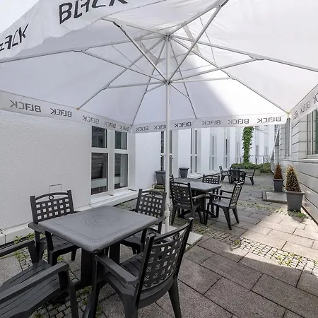 Trip Frankfurt Nordwestzentrum 3*